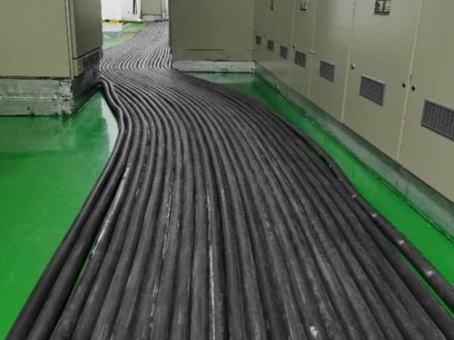 北碚如何根据理论计算公式计算温度对特定电压测量结果的影响？